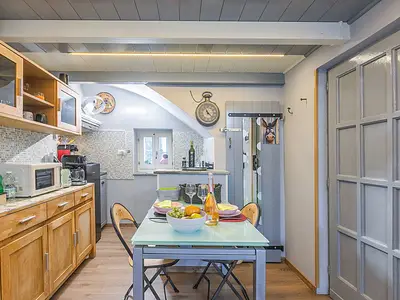 Küche und Essbereich