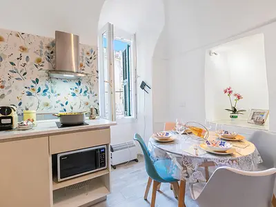 Küche und Essbereich