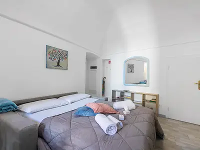 Schlafsofa (Schlafbereich für Studio)