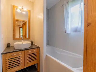 Badezimmer mit Badewanne