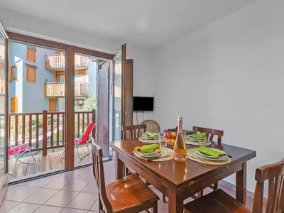 Küche und Essbereich