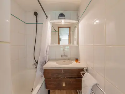Badezimmer mit Badewanne