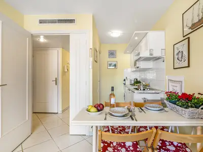 Küche und Essbereich