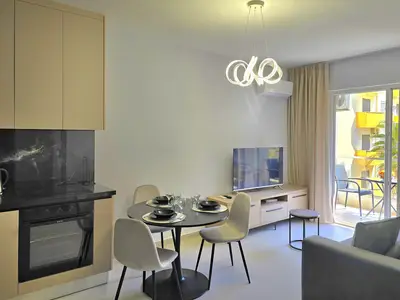 Küche und Essbereich