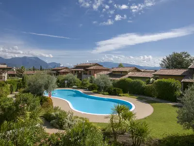 Das erste Schwimmbad der Residenz.