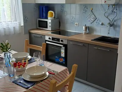 Küche und Essbereich