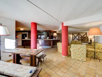 Gemeinschaftsbereich (Flure, Halle)