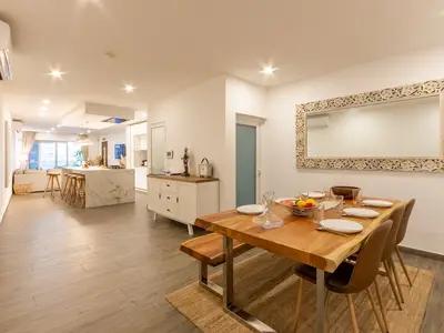 Küche und Essbereich