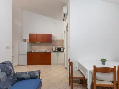 Küche und Essbereich