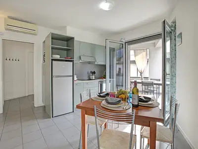 Küche und Essbereich