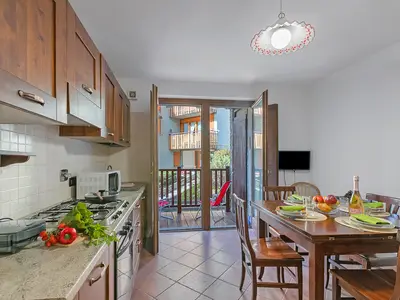 Küche und Essbereich