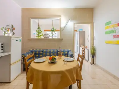 Küche und Essbereich