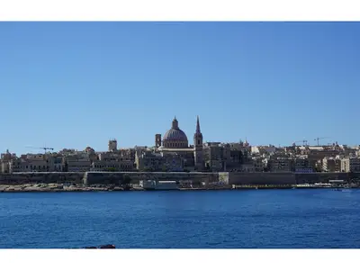 Blick auf Valletta von Sliema aus