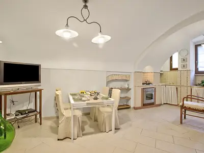 Küche und Essbereich