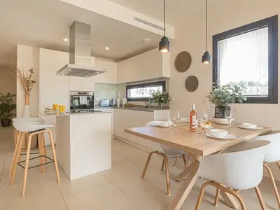 Küche und Essbereich