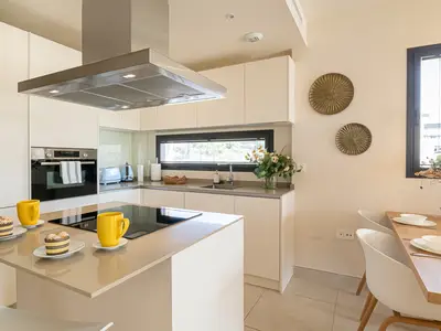 Küche und Essbereich