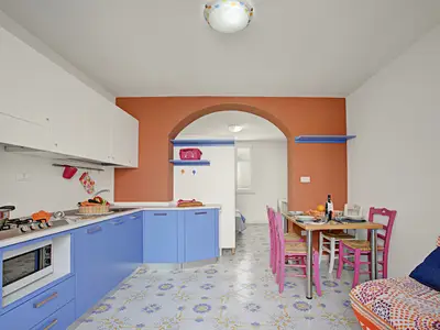 Küche und Essbereich