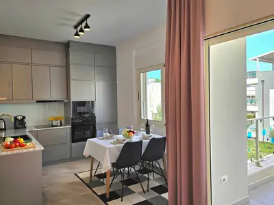 Küche und Essbereich