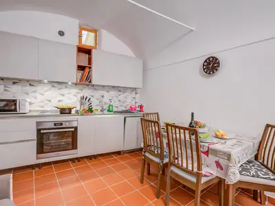 Küche und Essbereich