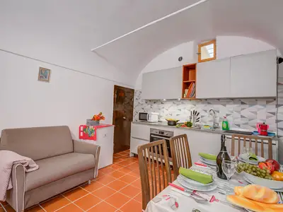 Küche und Essbereich