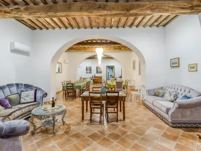 Gemeinschaftsbereich (Flure, Halle)