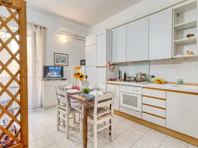 Küche und Essbereich