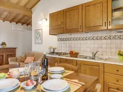 Küche und Essbereich