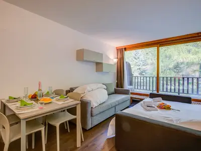 Schlafsofa (Schlafbereich für Studio)