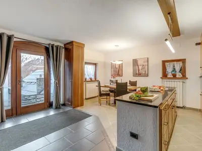 Küche und Essbereich