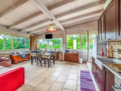 Küche und Essbereich