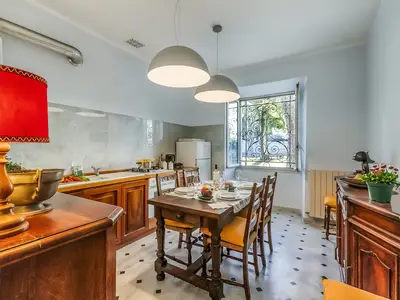 Küche und Essbereich