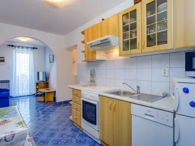 Küche und Essbereich