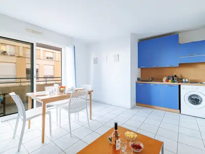 Küche und Essbereich