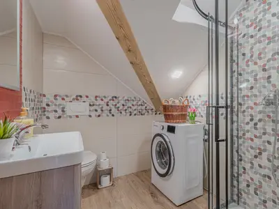 Badezimmer mit Dusche