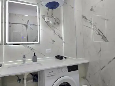 Badezimmer mit Dusche