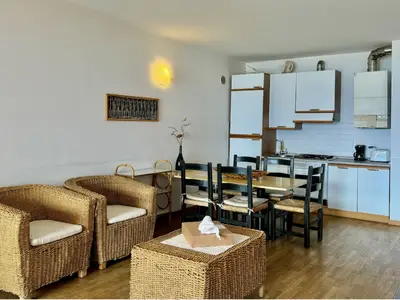 Küche und Essbereich