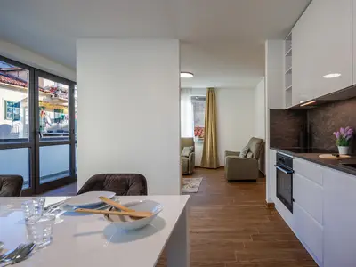 Küche und Essbereich