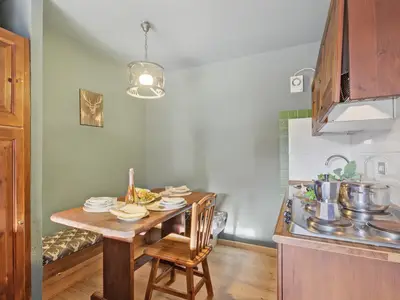 Küche und Essbereich