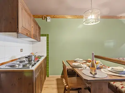 Küche und Essbereich