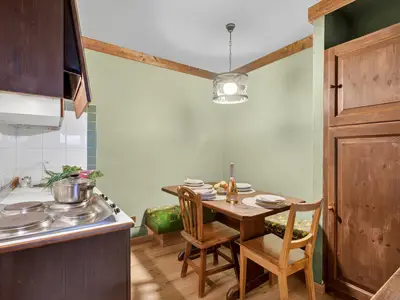 Küche und Essbereich