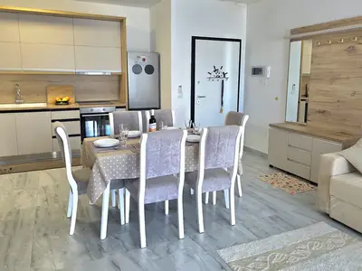 Küche und Essbereich