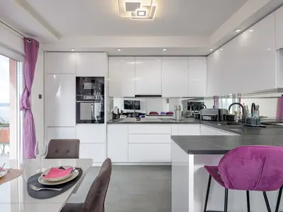 Küche und Essbereich