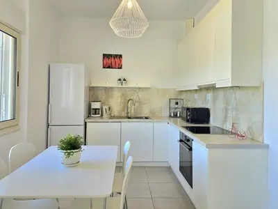 Küche und Essbereich