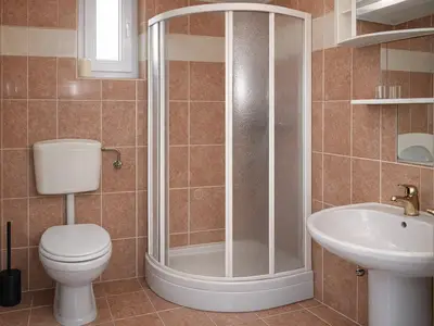 Badezimmer mit Dusche