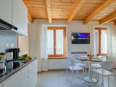 Küche und Essbereich