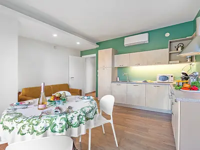 Küche und Essbereich