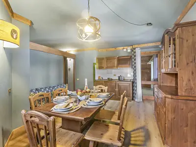 Küche und Essbereich