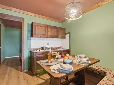 Küche und Essbereich