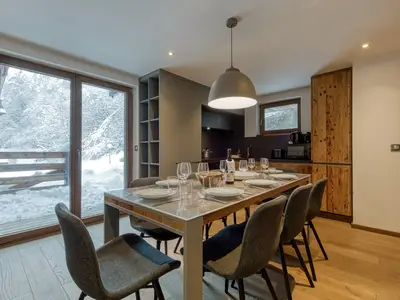 Küche und Essbereich