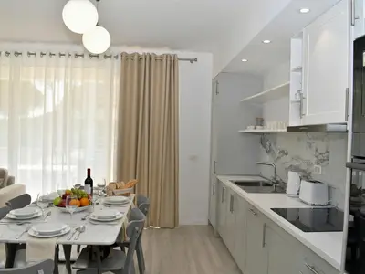 Küche und Essbereich